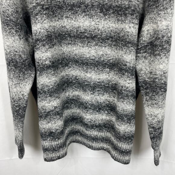 VRST Men's Relaxed Cozy Sweater Charcoal Gray Striped MAX200337 $80 MSRP Size XL - Picture 3 of 9
